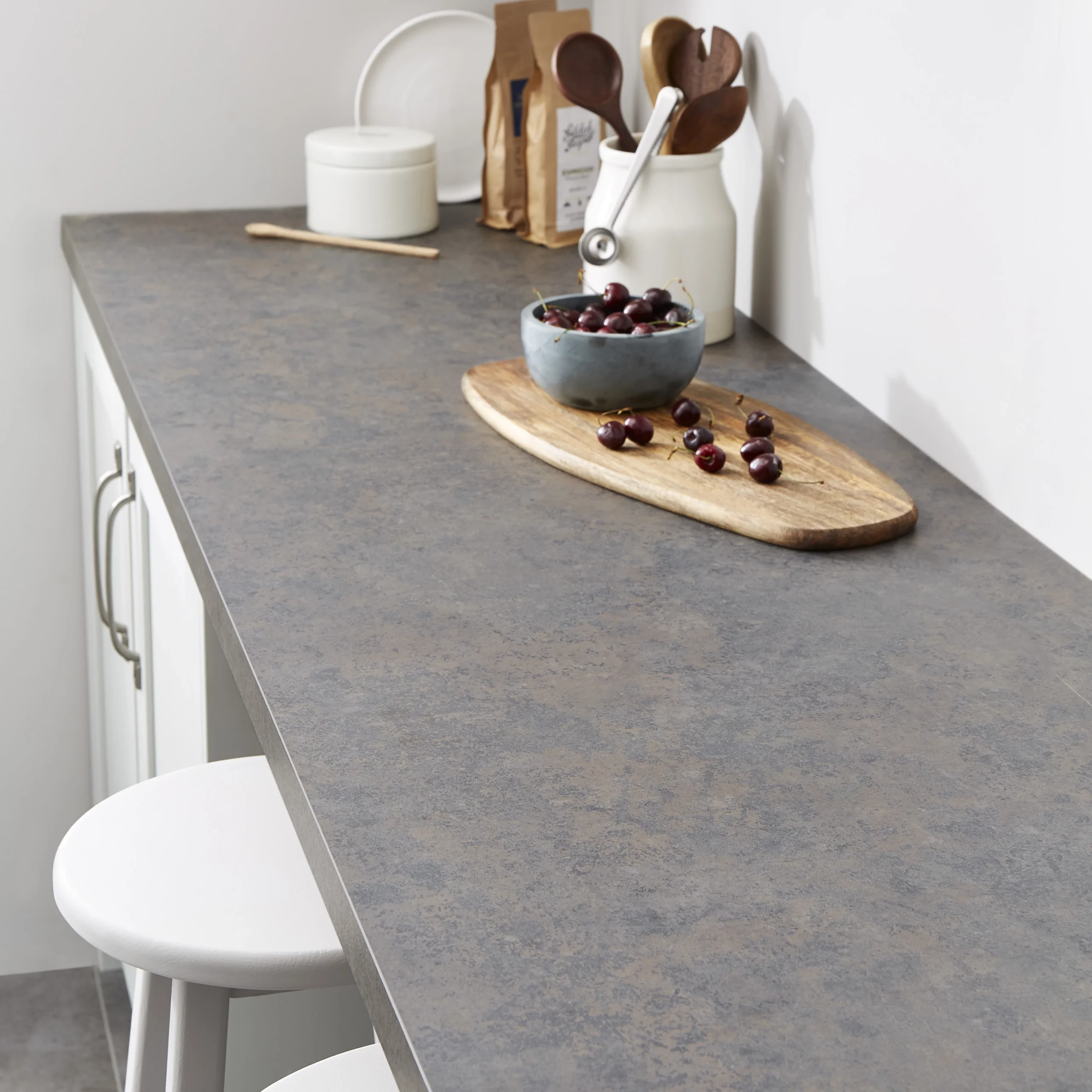 GoodHome 38mm Kala Matt Carnival Stone Effect Chipboard & Laminate Square Edge Kitchen Worktop, (L)3000mm 6 GoodHome 38mm Kala Matt Carnival Stone Effect Chipboard & Laminate Square Edge Kitchen Worktop, (L)3000mm - Image 6