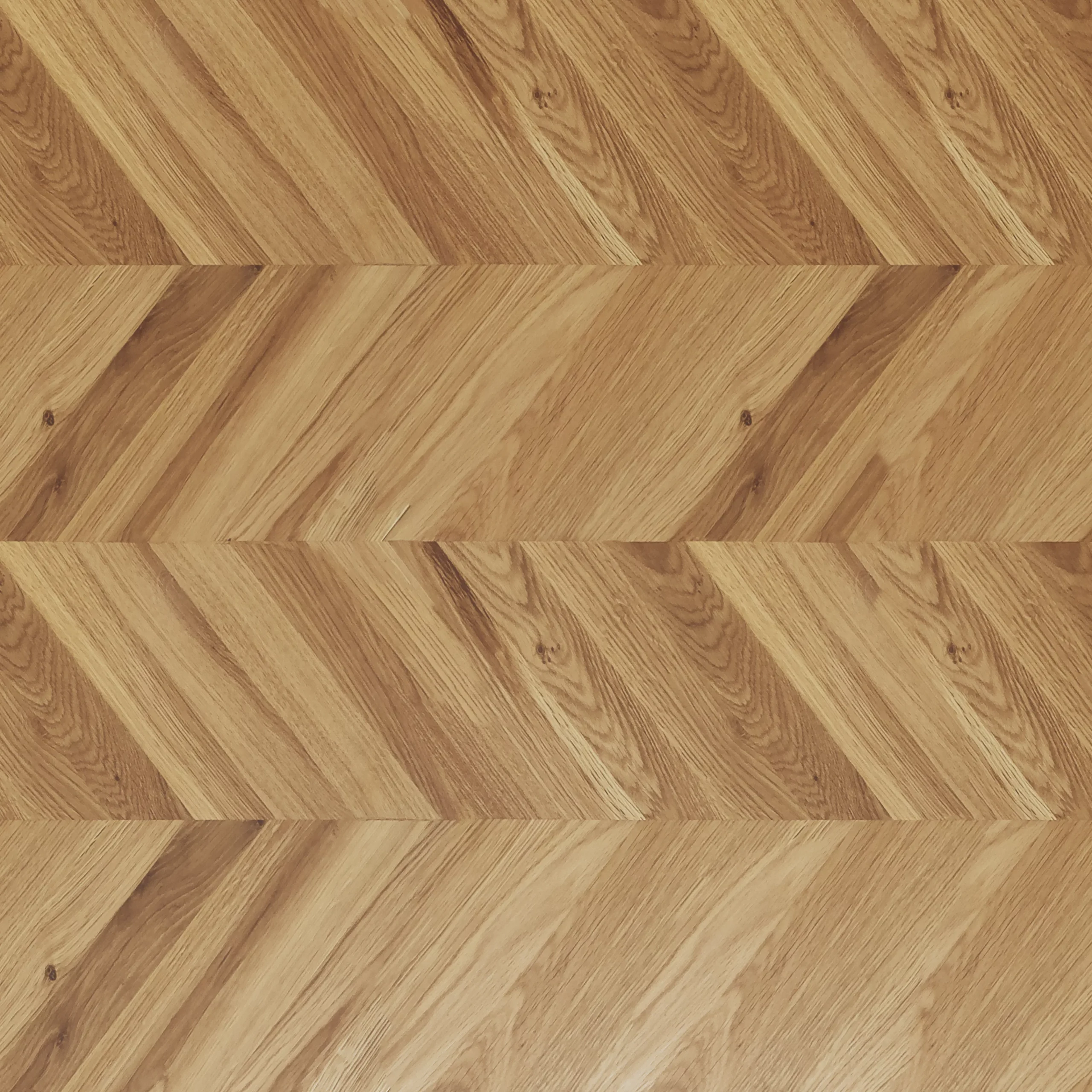 GoodHome Orin Chevron Solid Oak Upstand (L)3000mm 3 GoodHome Orin Chevron Solid Oak Upstand (L)3000mm - Image 3