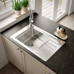 GoodHome Romesco Brushed Stainless Steel 1 Bowl Kitchen Sink With Compact Drainer (W)510mm X (L)770mm -Goodhome goodhome romesco brushed stainless steel 1 bowl kitchen sink with compact drainer w 510mm x l 770mm5059340458762 01i