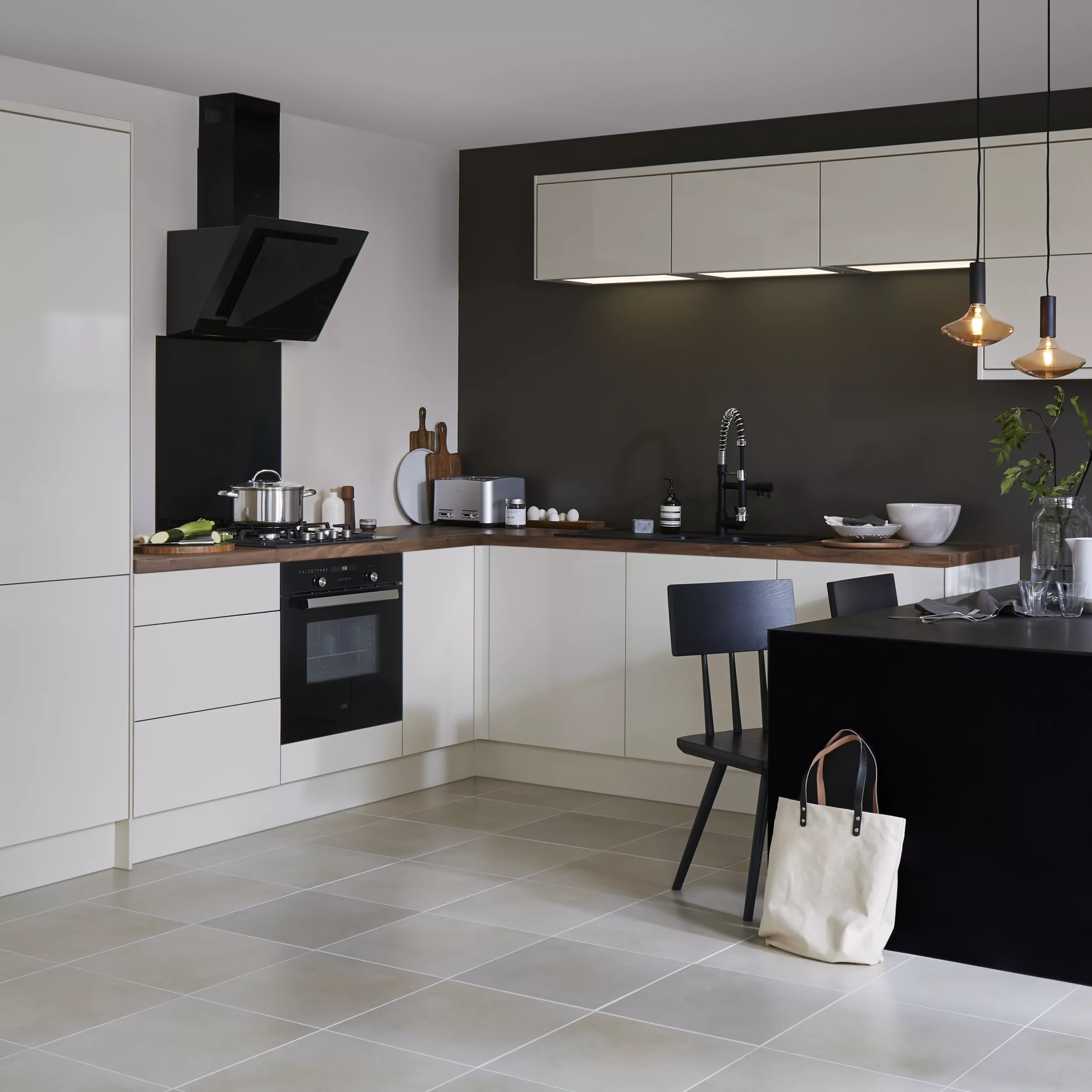 GoodHome Stevia Gloss Cream Slab Drawer Front, Bridging Door & Bi Fold Door, (W)500mm (H)356mm (T)18mm 3 GoodHome Stevia Gloss Cream Slab Drawer Front, Bridging Door & Bi Fold Door, (W)500mm (H)356mm (T)18mm - Image 3