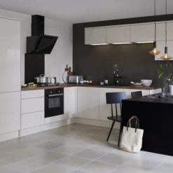 GoodHome Stevia Gloss Cream Slab Tall Wall End Panel (H)900mm (W)320mm -Goodhome goodhome stevia gloss cream slab tall wall end panel h 900mm w 320mm3663602647744 51i