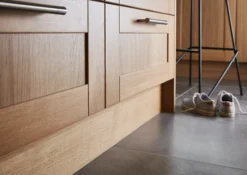 GoodHome Verbena Natural Oak Effect Square Edge Plinth, (L)2400mm -Goodhome goodhome verbena natural oak effect square edge plinth l 2400mm3663602642091 20i