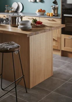 GoodHome Verbena Natural Oak Shaker Standard Clad On Base Panel (H)900mm (W)610mm -Goodhome goodhome verbena natural oak shaker standard clad on base panel h 900mm w 610mm3663602642084 11i